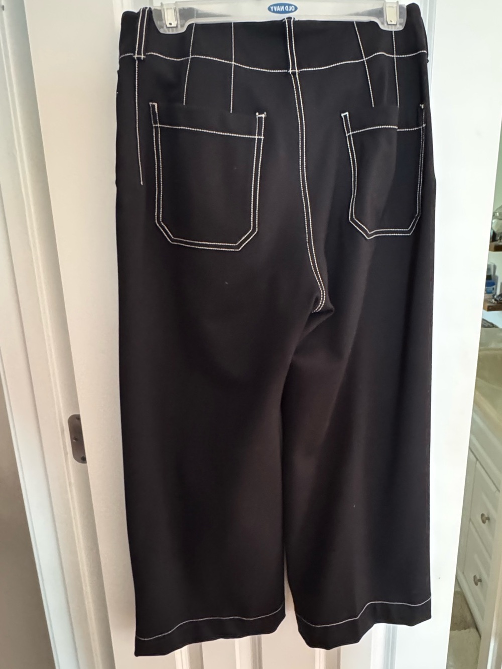 Anthropologie The Colette size 6 Black  Wide-Leg Pants with Contrast Stitching-